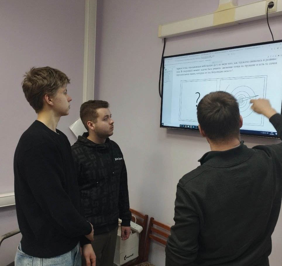 Студенты из Кировской области готовятся к окружному этапу Интеллектуальной олимпиады ПФО.